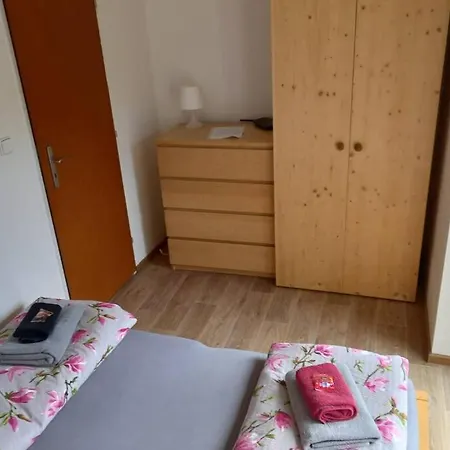 Chaloupka Hluboka - Family Holidays In South Bohemia * Hluboká nad Vltavou